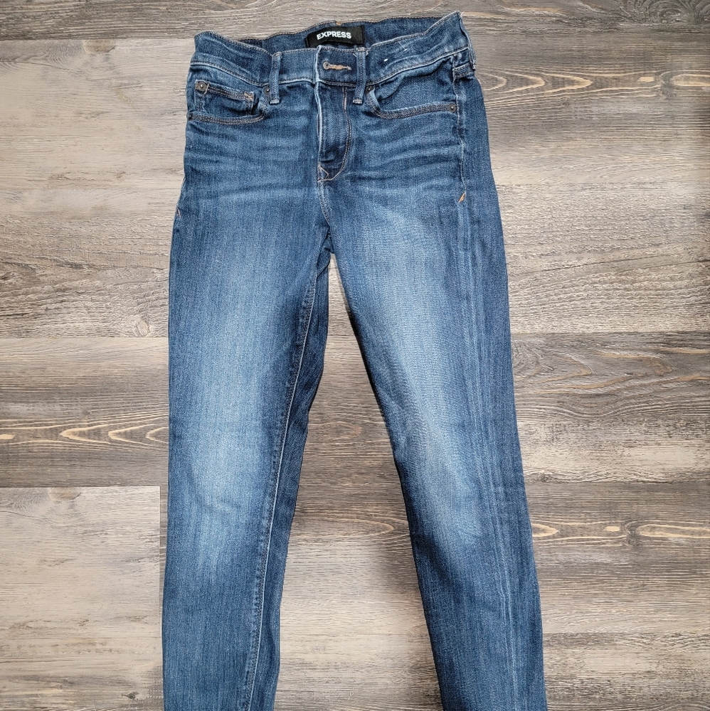 Women's Express Skinny Jeans. Size 0R